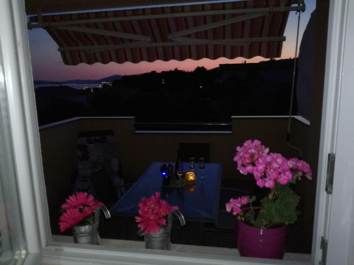 Appartamento Lana I Natali Kaštela Esterno foto